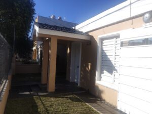 Casa amplia con pileta zona tranquila
