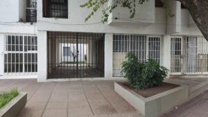 OPORTUNIDAD LOCAL/ MONOAMBIENTE EN ESQUINA