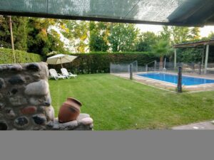 Casas junto al Río Mendoza
