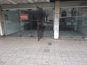 Local en Rosario, frente a la terminal de omnibus