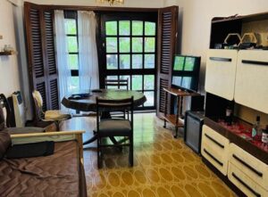 Departamento de 2 ambientes al frente con patio interno