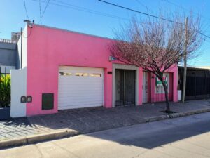 DUEÑO VENDE !,Casa Remodelada, Excelente Estado y Seguridad