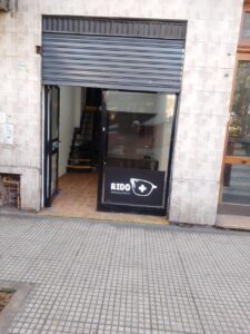 Alquilo – Almagro Local 30 m2 frente Plaza Salguero