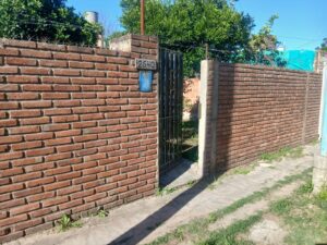 Hermosa Casita a 20m de Av Luján