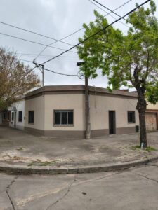 Casa en La Plata. Zona Hospital Italiano