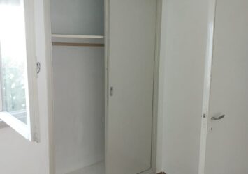 1000181561