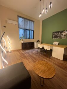 OFICINA PRIVADA EN MONSERRAT | 25 M² | REMODELADA