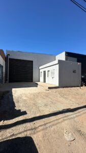 Alquilo Galpón / Nave 310m2 c/oficina B° Carrara - DUEÑO DIRECTO