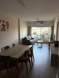 DEPTO 3 AMB AMUEBLADO CON BALCON Y COCHERA (OPCION SIN COCH)